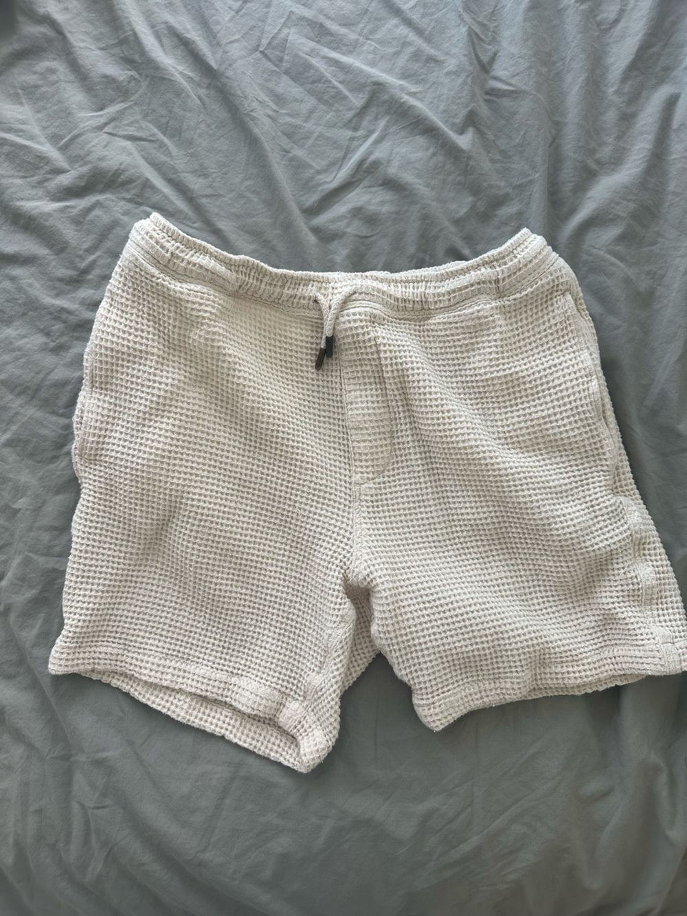 Men’s Sezane Waffle Knit Lounge Shorts in Off-White